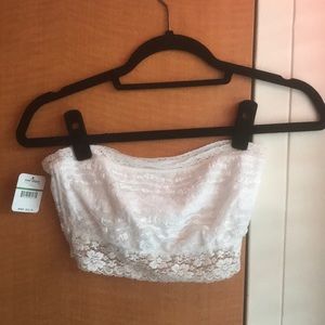 White lace bandeau